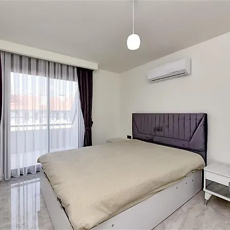 33 Apartamento